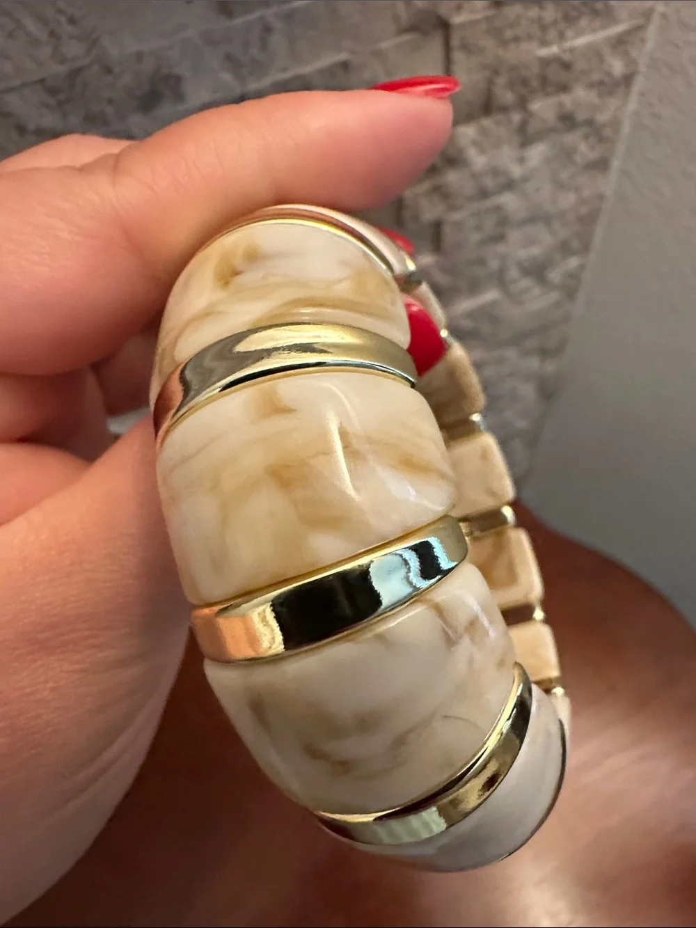 Fashion Jewelry Cream and Gold Stretch Bracelet